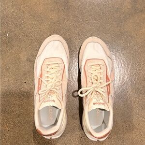 Reebok Women's Beige and Peach Sneakers